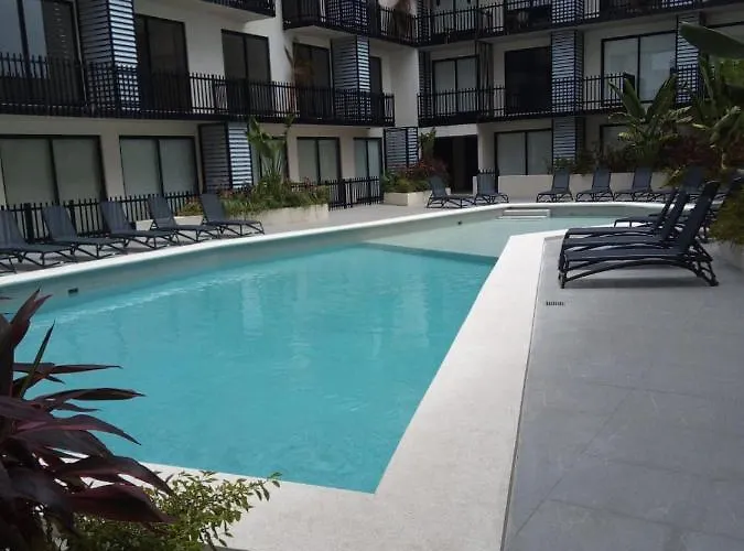 Brand New Studio 38th Street Aparthotel *